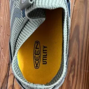 Keen | Shoes | Keen Green And Black Athletic Shoes For  display picture 2